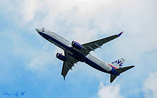 SunExpress - Antalya Izmir Istanbul