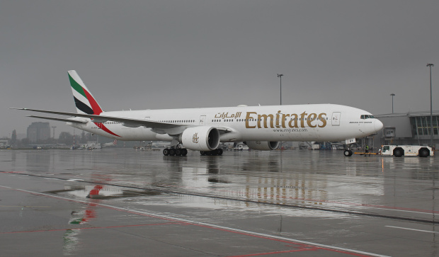 Emirates wypychany przed odlotem do Dubaju